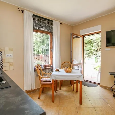 Appartement Ferienwohnung In Mit Garten Und Grill *